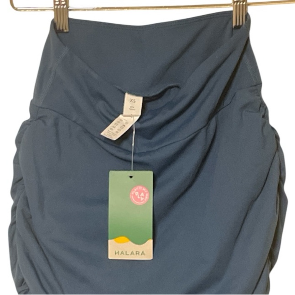 Halara High Waisted Bodycon Side Pocket 2-in-1 Mini Ruched Casual Skirt - Picture 4 of 5